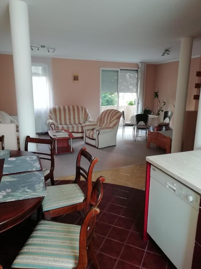 Rokus Apartman Leilighet Szeged Eksteriør bilde