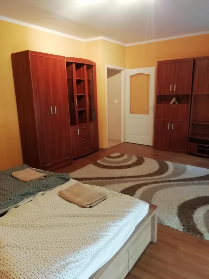 Rokus Apartman Leilighet Szeged Eksteriør bilde